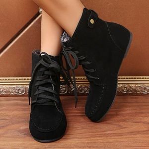 Shein Emery Rose lace up front boots EUR 39 US 8 NWT